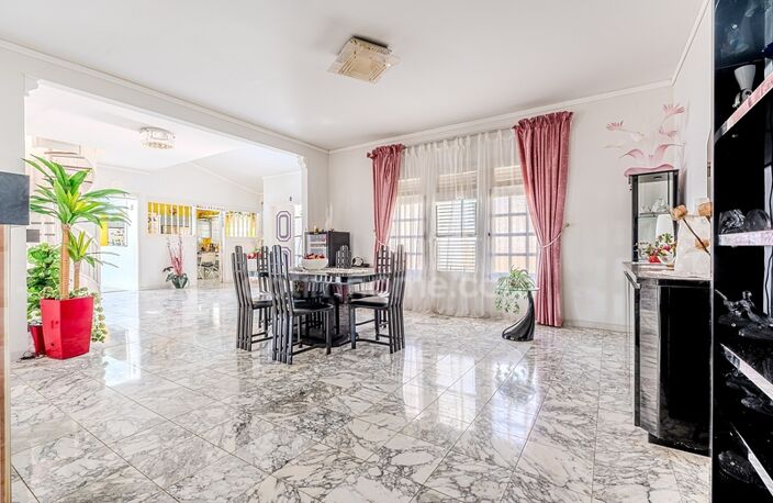 Maison à vendre 10 pièces SCHOELCHER (972) — photo 2