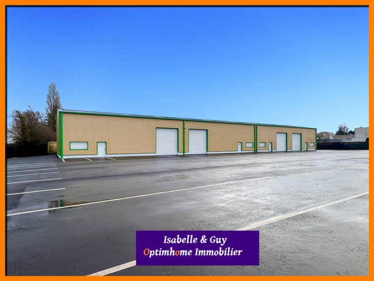 Zone industrielle, bâtiment entrepôt de 1 000 m² — photo 1
