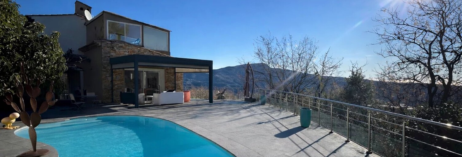 Maison 5 Pièces 264 m² à vendre à Carros (06510)