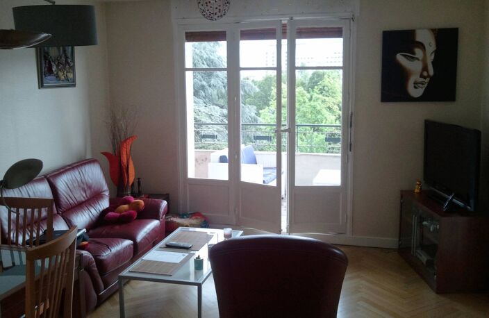 10 SAINT EYNARD - T3 de 63 m² — photo 5