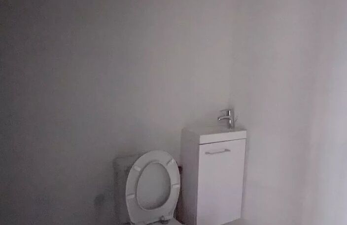 OPPORTUNITÉ – EMPLACEMENT STRATÉGIQUE EN CENTRE-VILLE — photo 3