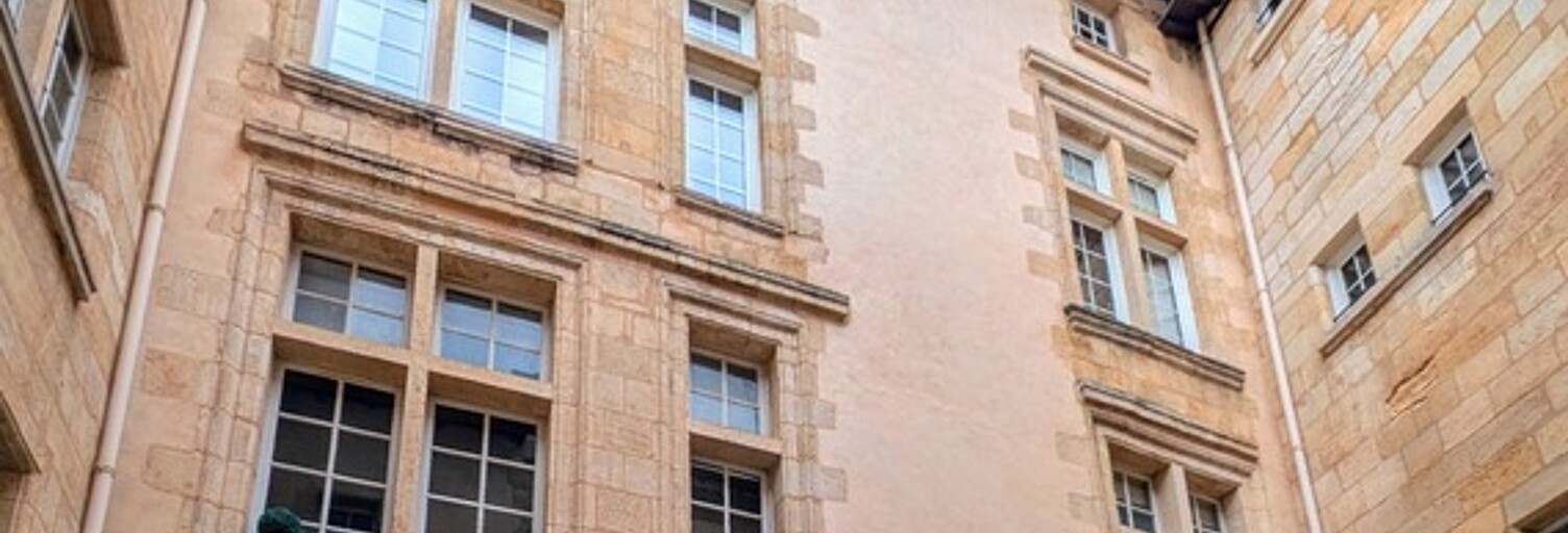 Appartement 3 Pièces 76 m² à louer à Bordeaux (33000)