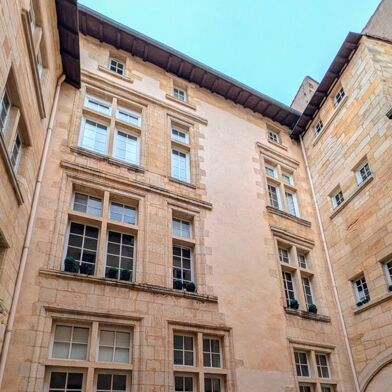 Appartement 3 pièces 1364 €