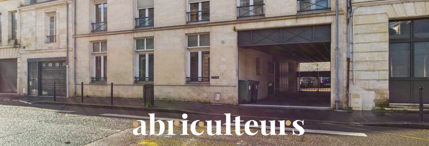 Bureau 4 Pièces 99 m² à louer à Bordeaux (33000)