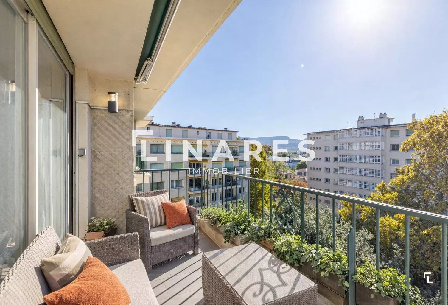LEVEL MOOD - Appartement dernier étage T3 de 75 m2 avec balcon - — photo 1
