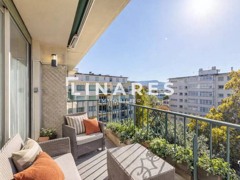 LEVEL MOOD - Appartement dernier étage T3 de 75 m2 avec balcon - — photo 1