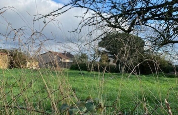 Terrain constructible, à vendre, de 1 102,00 m² DIGNAC (16) — photo 3