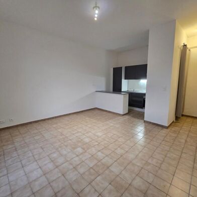 Appartement 2 pièces 530 €