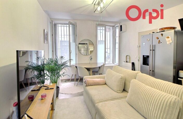 A vendre T2 de charme rénové – MARSEILLE 13002 – Calme et authenticité au cœur du Panier — photo 3