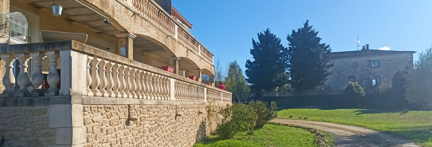 Maison 12 Pièces 327 m² à vendre à Uzès (30700)