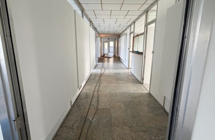Dpt Hautes Pyrénées (65), à vendre TARBES Bâtiment — photo 4