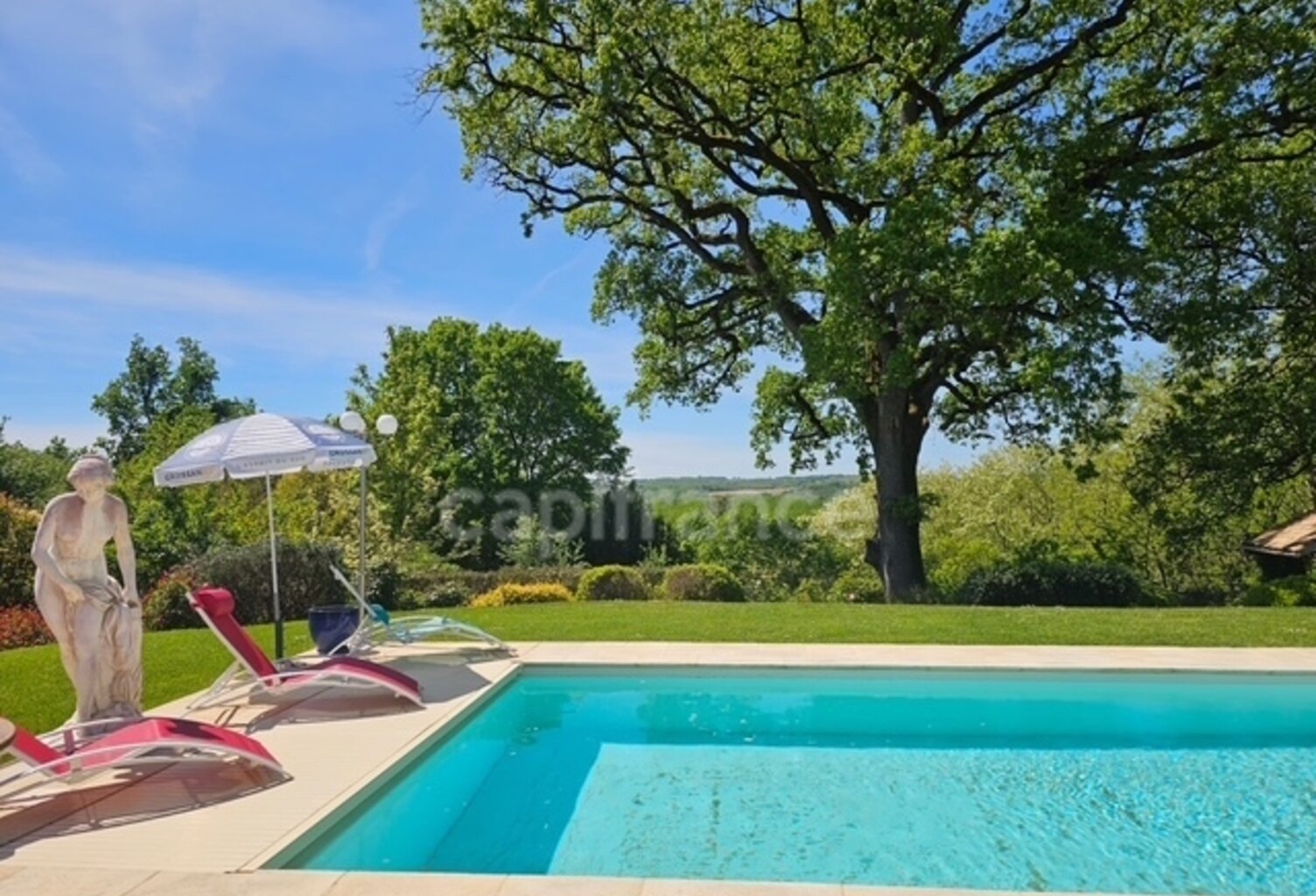 Villa de plain pied - 4 chambres - piscine - terrain de pétanque - garage - cadre naturel privilégié — photo 1