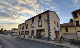 Commerce 11 Pièces 175 m² à vendre à Pontaumur (63380)