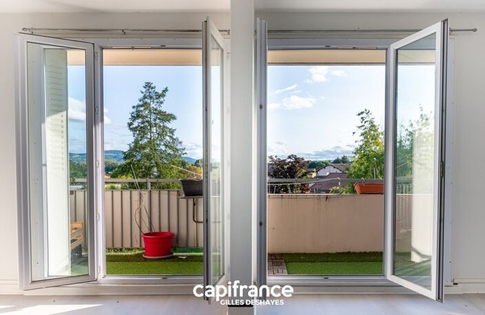Trévoux 01600 - T4 83.19m² Loi Carrez - Balcon + Cave + Garage — photo 3