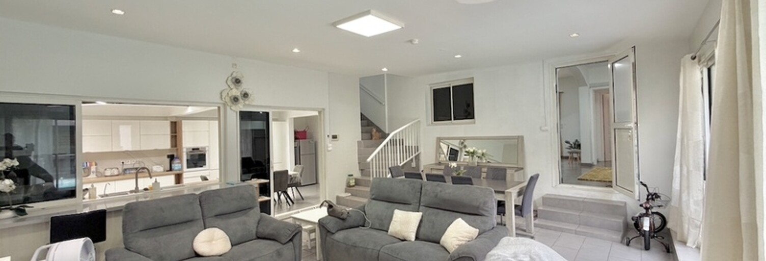 Maison 8 Pièces 255 m² à vendre à Saint-Louis (97450)