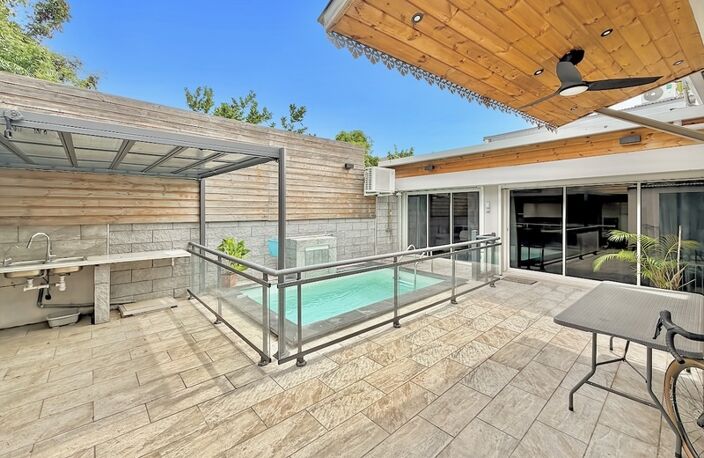À VENDRE SAINT LOUIS (974) – Belle Villa T8 avec piscine – centre-ville — photo 3
