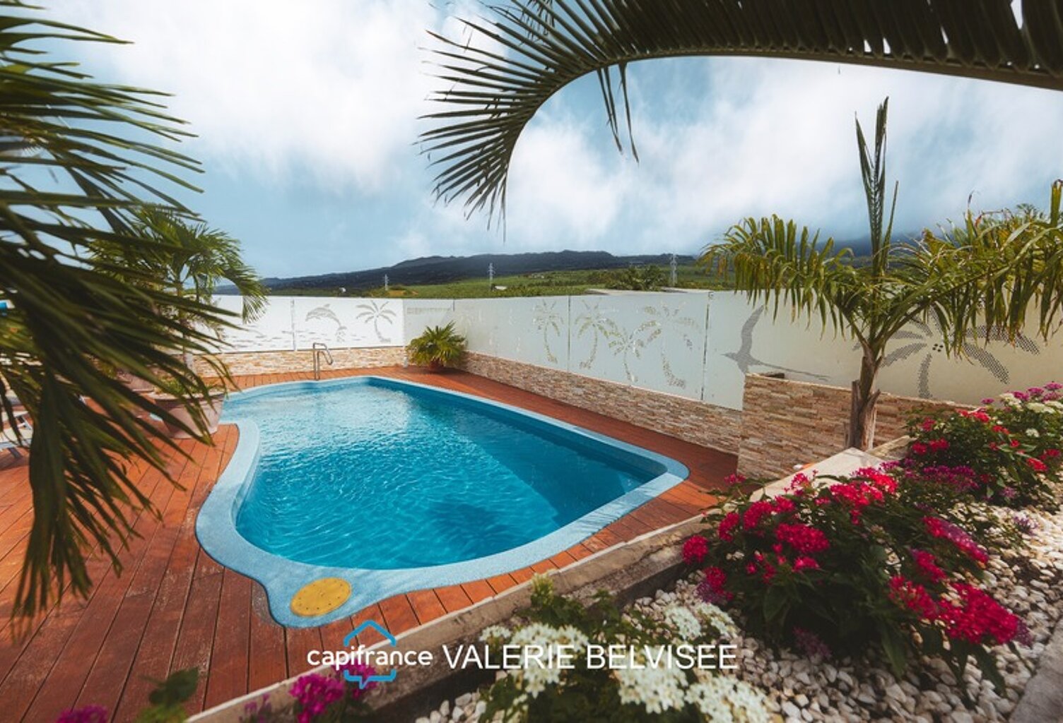 VILLA FAMILIALE F5 AVEC PISCINE, VUE DÉGAGÉE ET SUPERBES VOLUMES – SAINT-LOUIS — photo 1