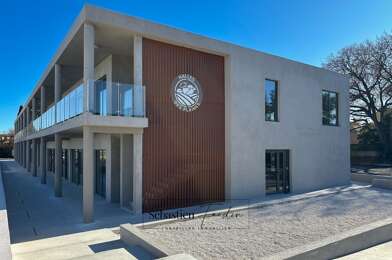 Bureau 1 pièces 865 €