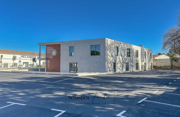 Bureau à louer LA SEYNE SUR MER (83) – 30 M² – FORTE VISIBILITÉ – BUREAUX NEUFS – PMR – STATIONNEMENTS — photo 4