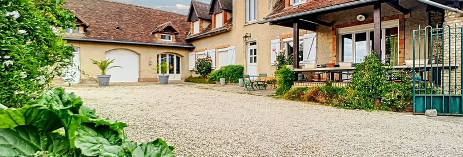 Maison 7 Pièces 245 m² à vendre à Fyé (72610)