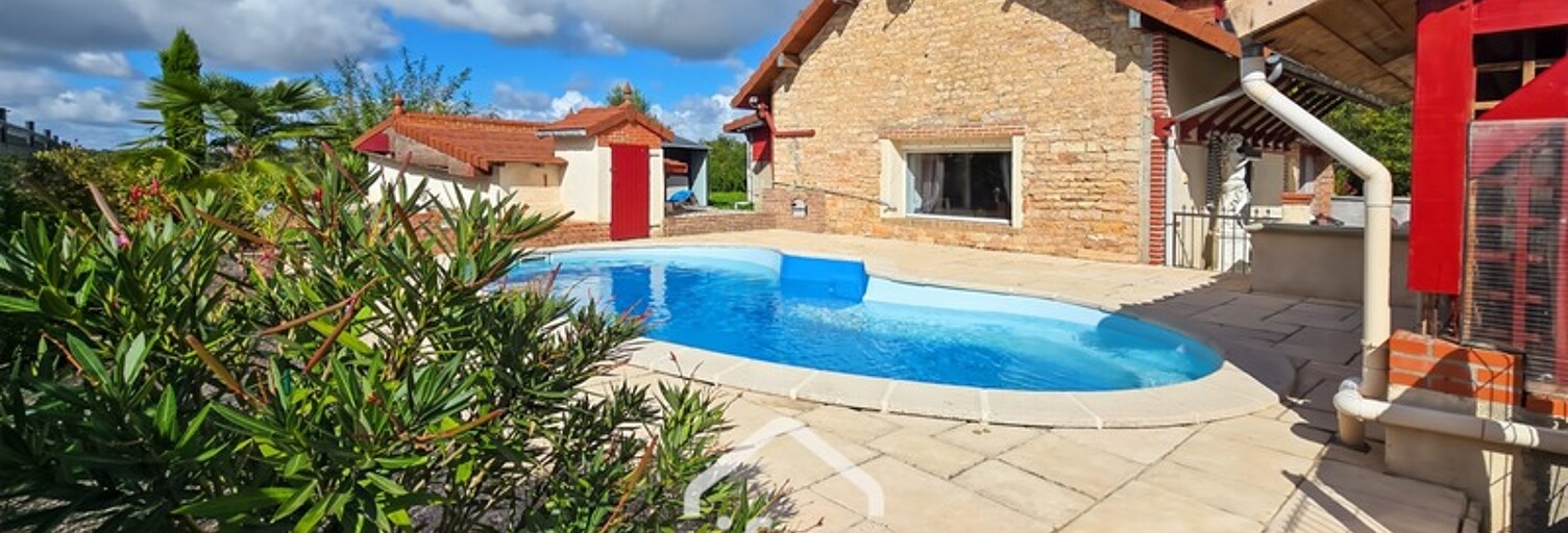 Maison 10 Pièces 185 m² à vendre à Tournus (71700)