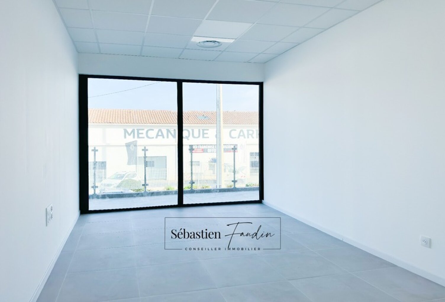 Bureau à louer LA SEYNE SUR MER (83) – 16 M² – FORTE VISIBILITÉ – BUREAUX NEUFS – PMR – STATIONNEMENTS — photo 1