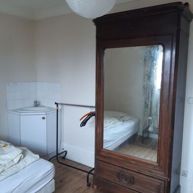 Appartement 1 pièces 300 €