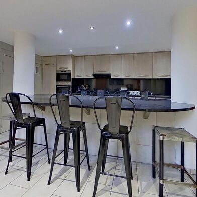 Appartement 6 pièces 4000 €