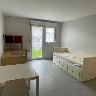 Appartement 1 pièces 560 €