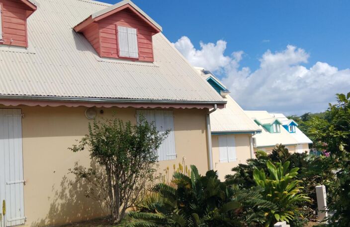 MAISON T4 MITOYENNE + JARDIN + 2 PLACES PRIVATIVES + ACCES MER 97115 295 000€ — photo 2