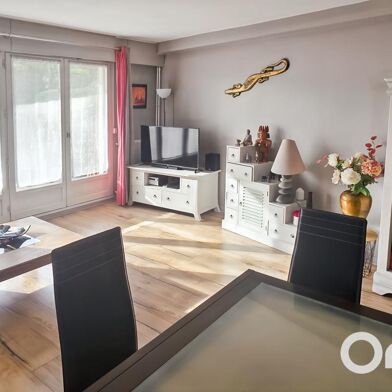Appartement 4 pièces 250000 €