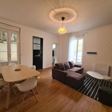 Appartement 2 pièces 940 €