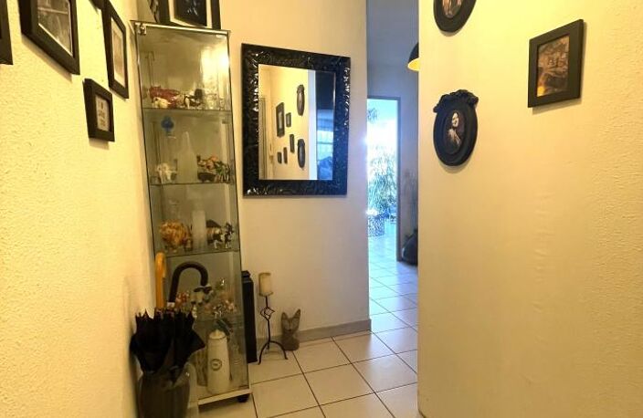 Appartement À Vendre — photo 3