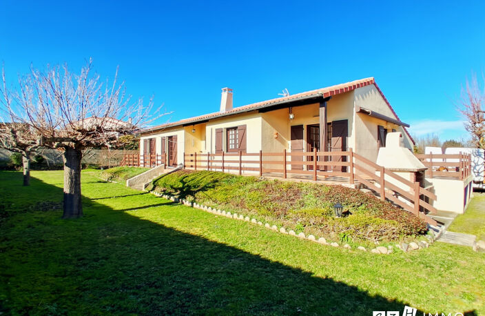 Maison de plain-pied T4 de 114m² sur parcelle de 1085m² à pro — photo 2