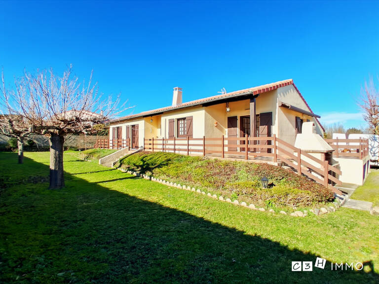 Maison de plain-pied T4 de 114m² sur parcelle de 1085m² à pro — photo 1