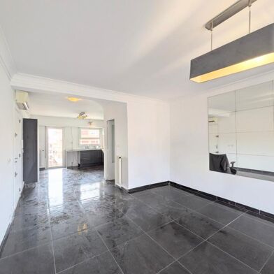 Appartement 5 pièces 1322 €