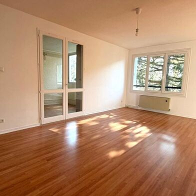 Appartement 3 pièces 1100 €