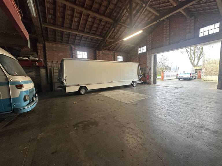 Double Hangar — photo 1