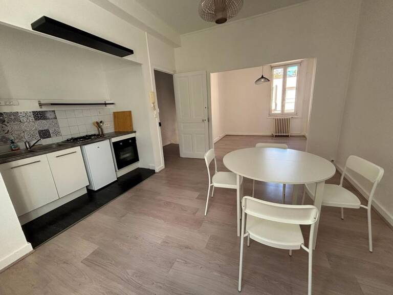 Appartement À Vendre — photo 1