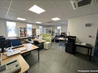 Opportunité rare  Bureaux d\'environ 169 m² en emplacement — photo 2