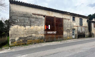 Immeuble  490 m² à vendre à Jonquières-Saint-Vincent (30300)