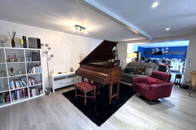 Appartement 6 pièces 305000 €