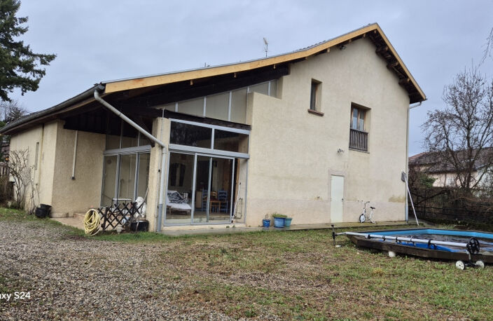 Maison composée de deux appartements — photo 3