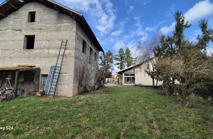 Maison composée de deux appartements — photo 4