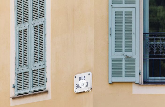 Nice Garibaldi / Place du pin - Immeuble de caractère — photo 2