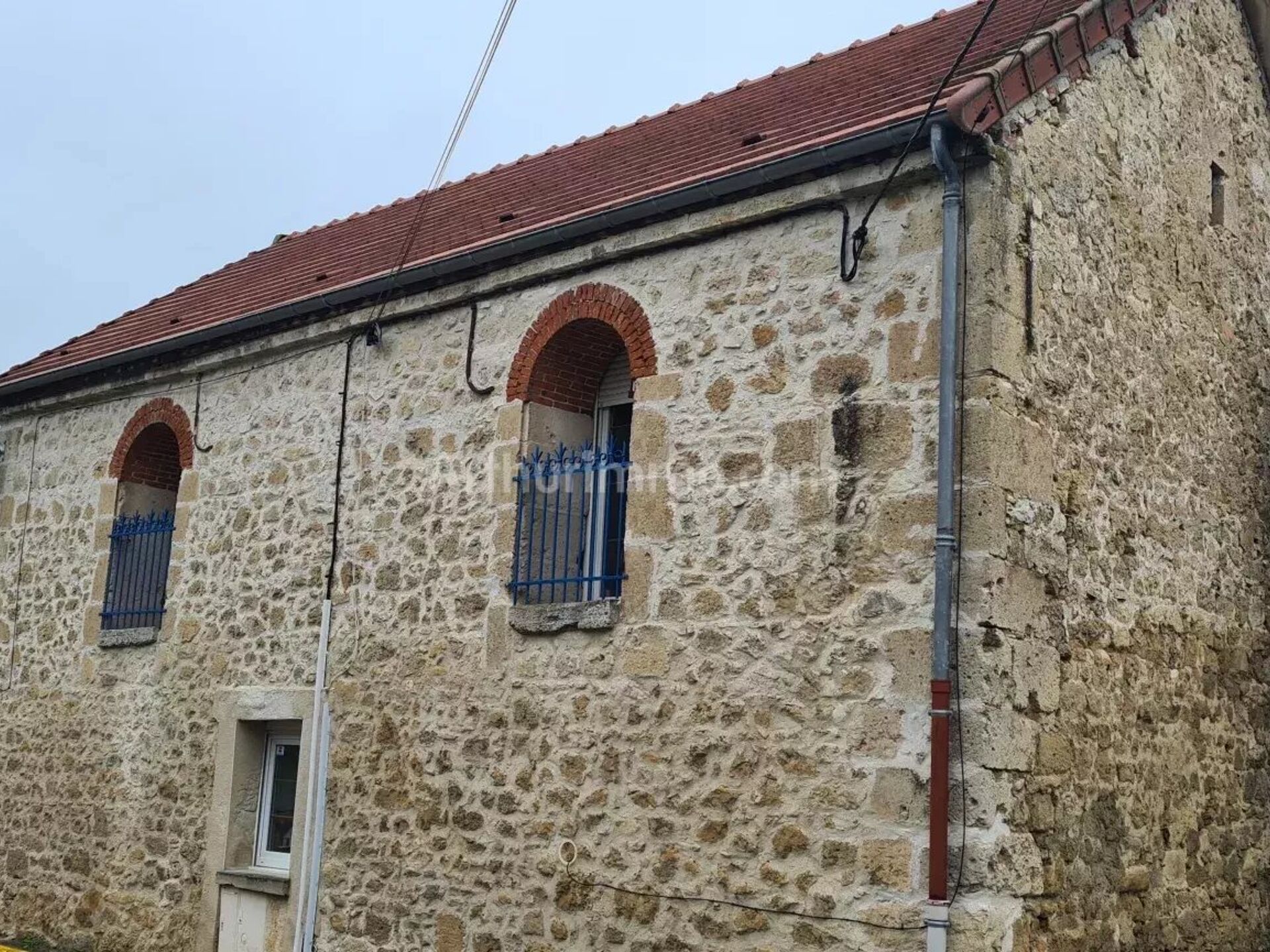Maison 11 pièces 240 m² · à Les Septvallons · 240 m² · 244 000 €
