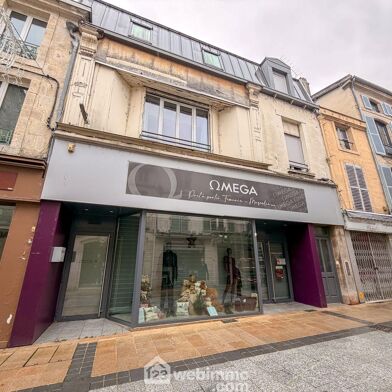 Immeuble  239000 €