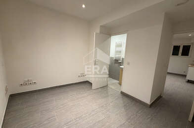 Appartement 2 pièces 726 €