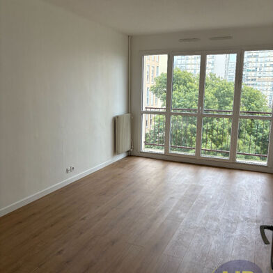 Appartement 3 pièces 788 €