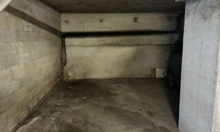 Garage   m² à louer à Marseille 8 (13008)